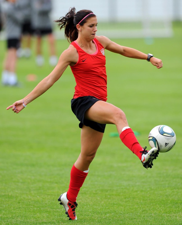 7 Beautiful Female Soccer Players In The World - Credible News